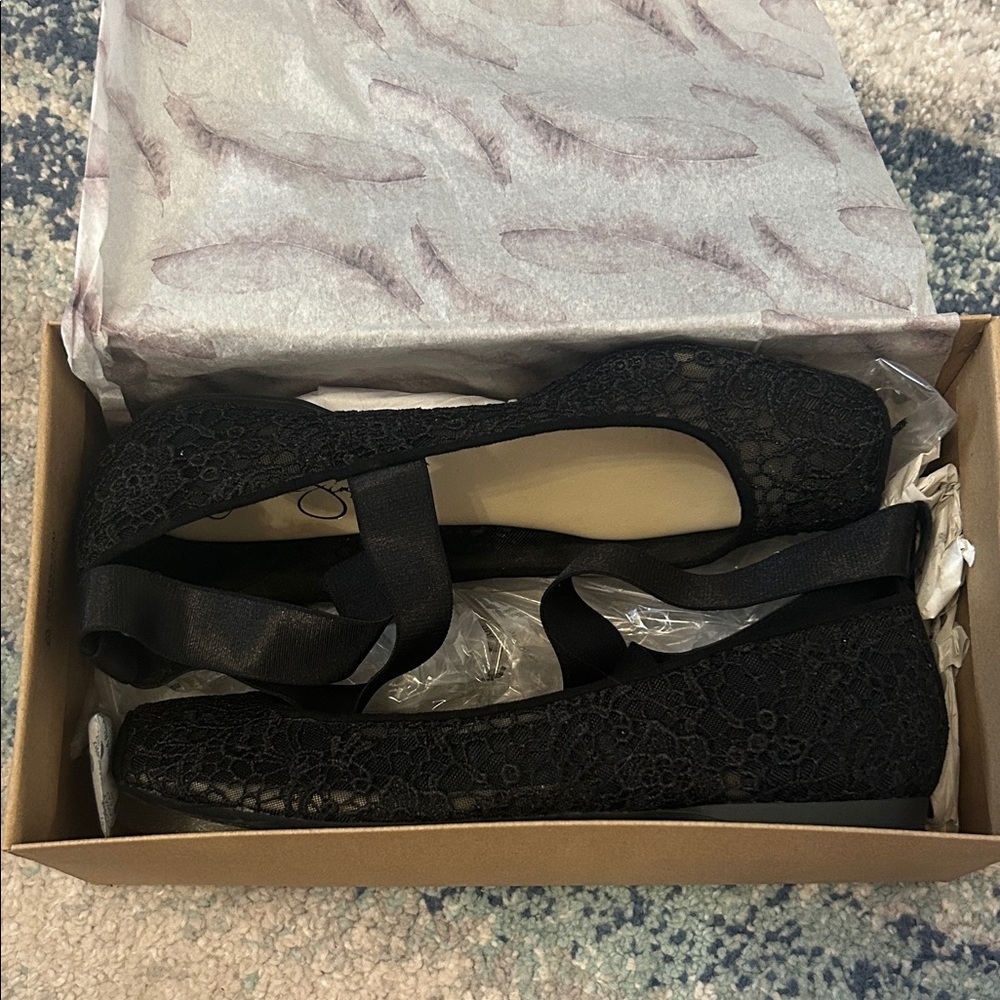 Jessica Simpson Black Lace Flats